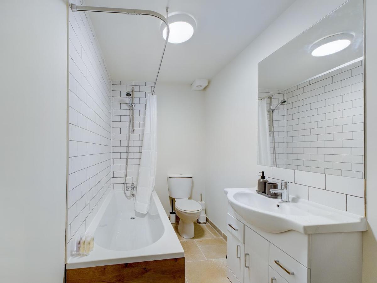 Duplex Redhill Town Centre Apt By Livingo Stays Luaran gambar